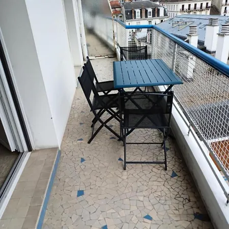 Le Savoy - Spacieux Logement, Belle Vue Au Coeur De La ! Mae-7531