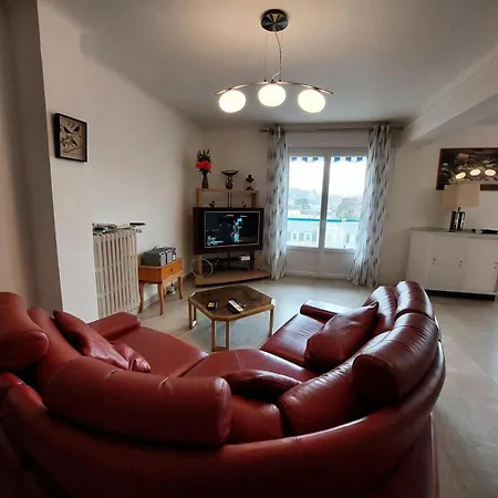 Le Savoy - Spacieux Logement, Belle Vue Au Coeur De La ! Mae-7531