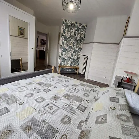 Le Savoy - Spacieux Logement, Belle Vue Au Coeur De La ! Mae-7531 Lägenhet *